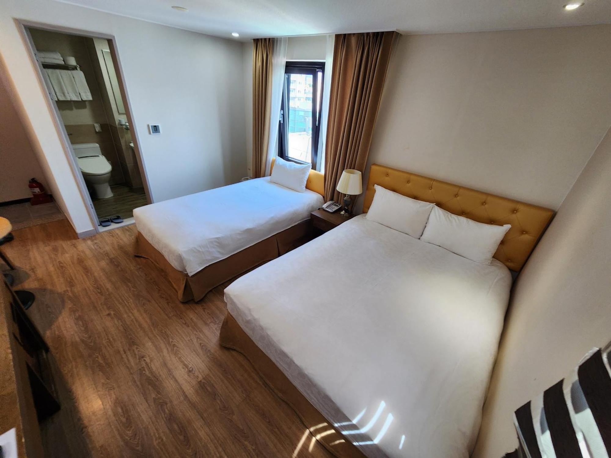 Hotel Haema Jeju Esterno foto