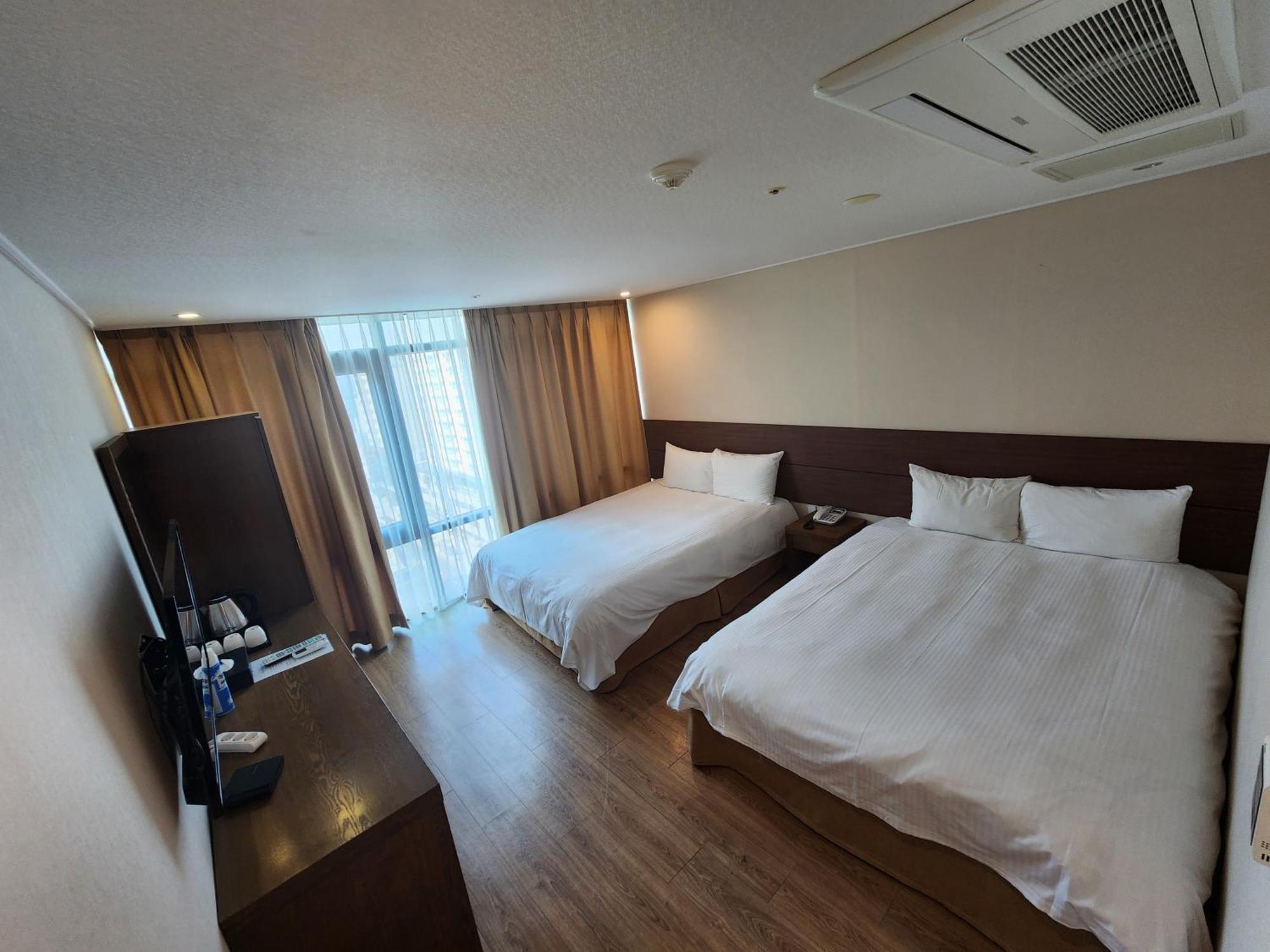 Hotel Haema Jeju Esterno foto