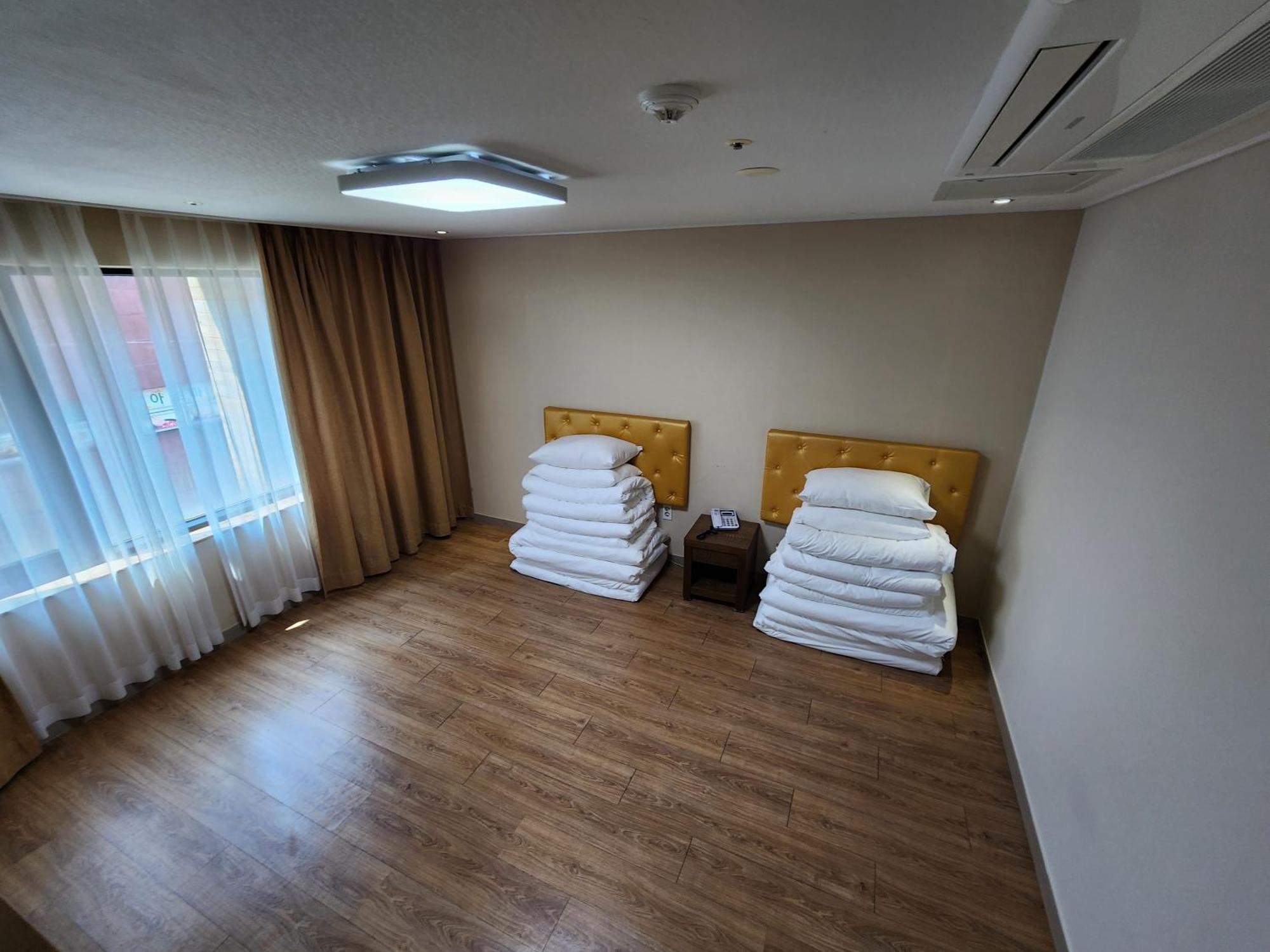 Hotel Haema Jeju Esterno foto